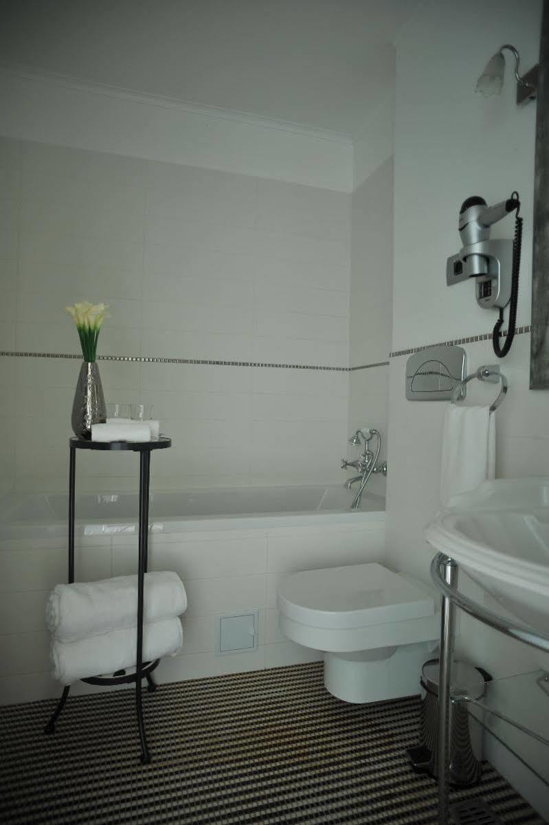 Hotel Boutique Vila Arte Boekarest Buitenkant foto
