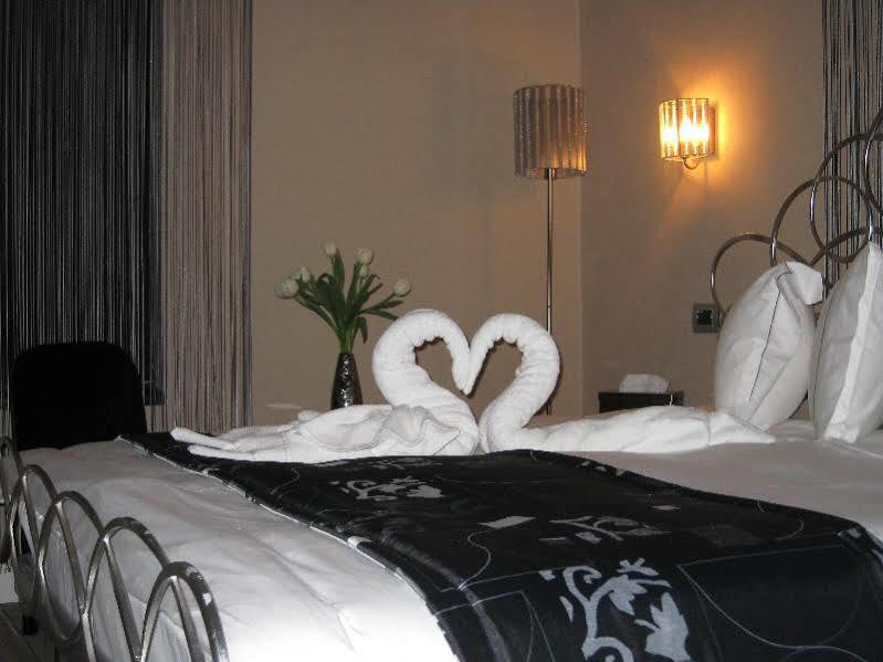 Hotel Boutique Vila Arte Boekarest Buitenkant foto