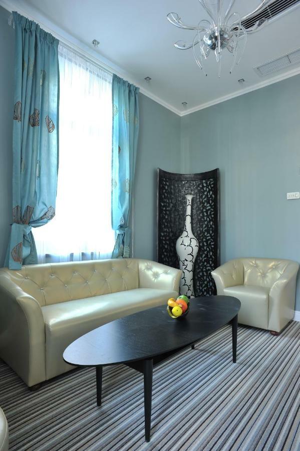Hotel Boutique Vila Arte Boekarest Buitenkant foto