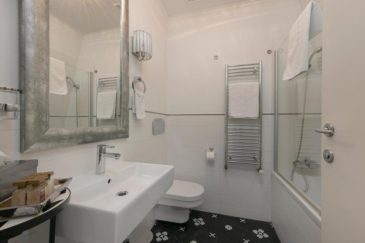 Hotel Boutique Vila Arte Boekarest Buitenkant foto